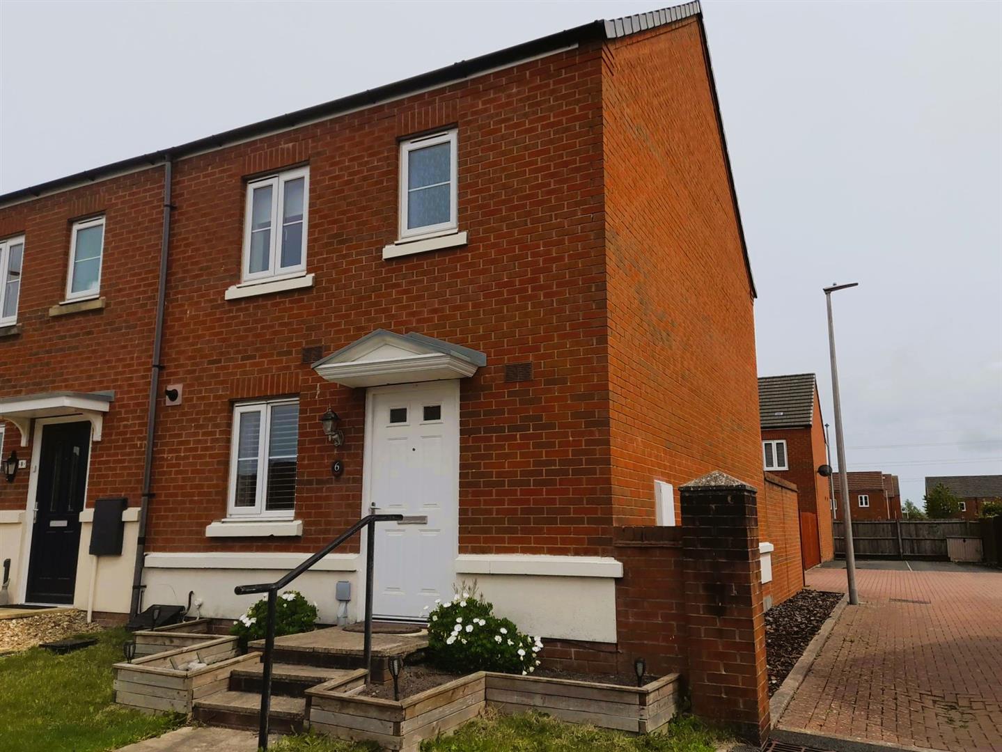 Stryd Bennett, Llanelli, SA15 4DE